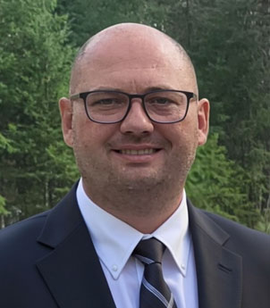 Roman Artemov - CEO